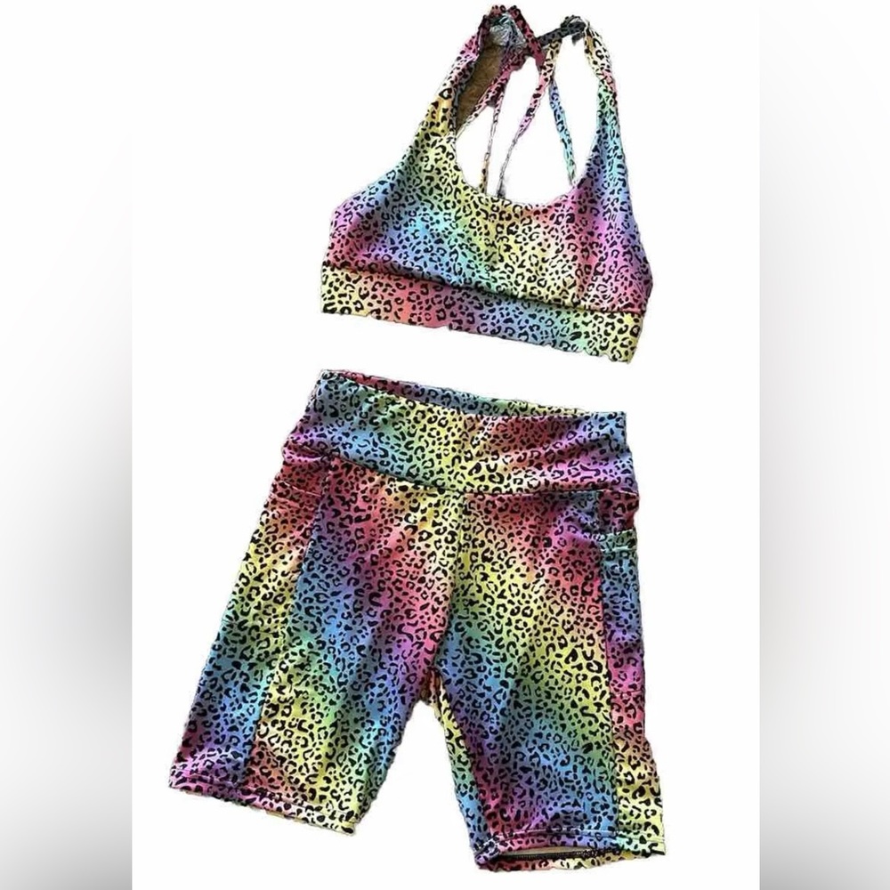 Leapord Rainbow Print Sports Bra and Shorts Set